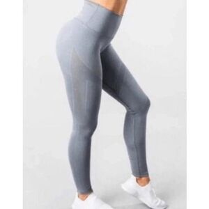 NWT Size Xsmall Alphalete Aero Leggings